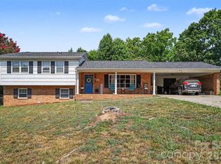 1220 Starlight Dr, Shelby, NC 28152