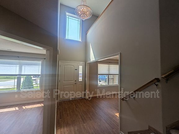 2nd image of 5076 Redwall Rim Psge