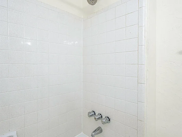 2727 Highland Ave S #204 — Photo 14