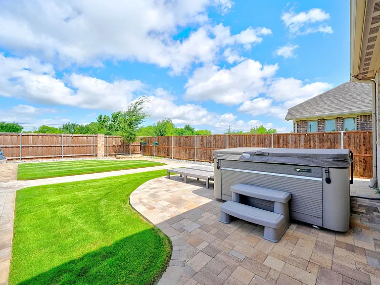 2109 Hibiscus Ln — Photo 34