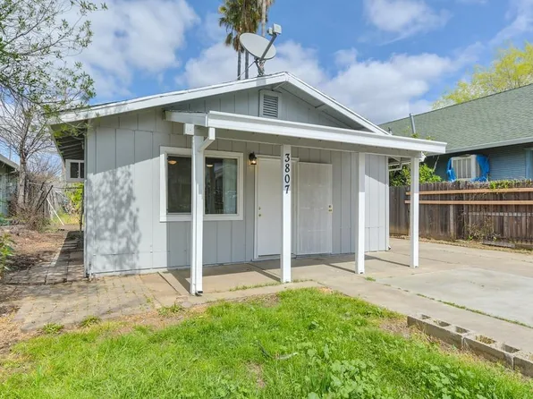 3807 15th Ave, Sacramento, CA 95820