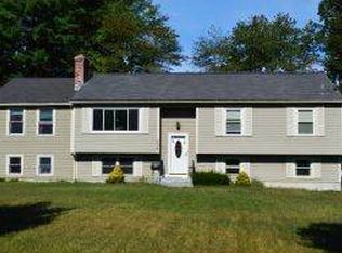 12 Quincy Rd, Londonderry, NH 03053