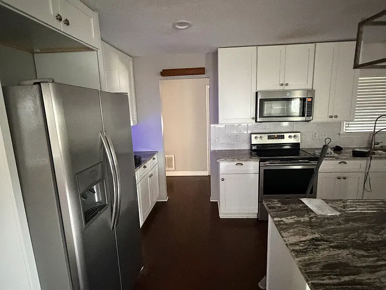 920 Riverview Dr — Photo 10
