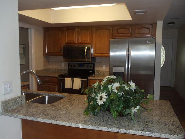 2nd image of 255 Avens Rd NE