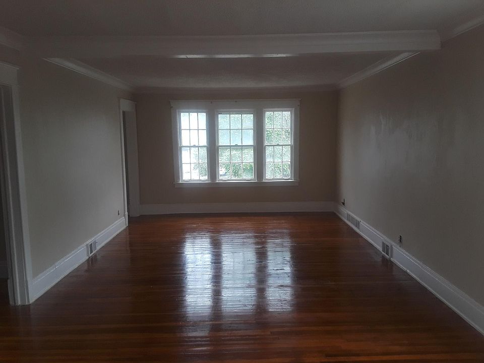 1st image of 1493 E Delavan Ave