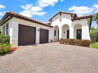 4070 NW 85th Dr, Cooper City, FL 33024
