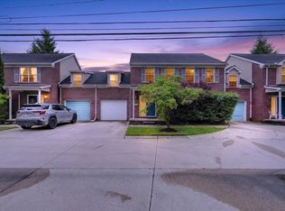 3813 Rochester Rd, Royal Oak, MI 48073
