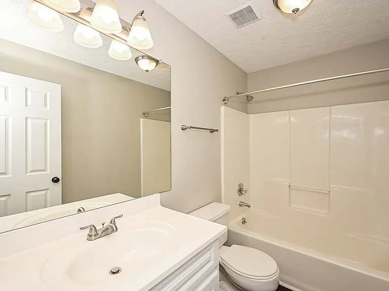 5340 Village Way — Photo 15