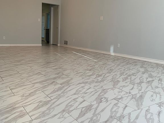 2nd image of 3414-3412 San Mateo Dr