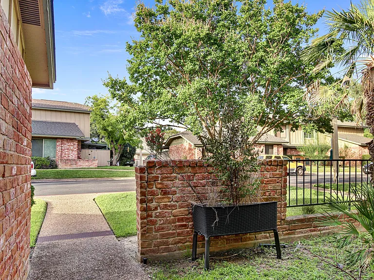 9629 Covey Ridge Ln — Photo 15