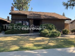 1066 N Jefferson St, Tulare, CA