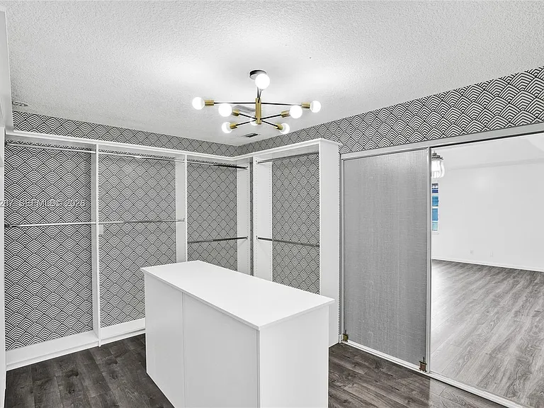 740 Cypress Pointe Dr E — Photo 20