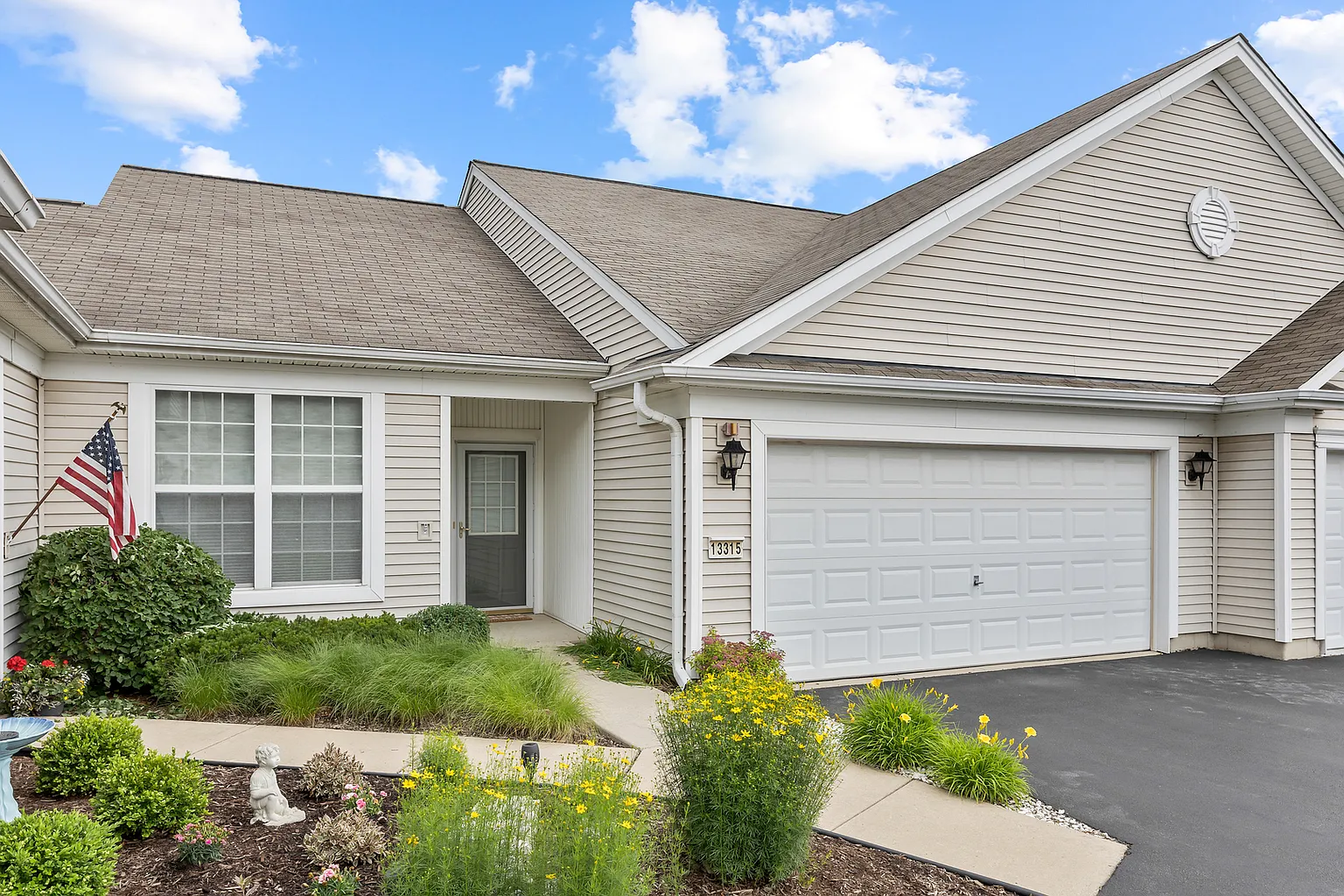 13315 Red Alder Ave photo 1