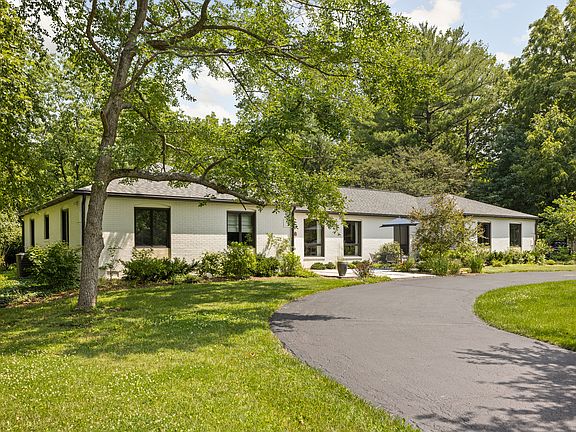 2nd image of 620 Braeside North Dr