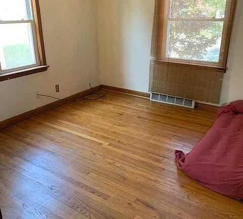 5th image of 13429 West Ave