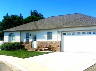 1263 Sequoia Dr, Powell, WY 82435