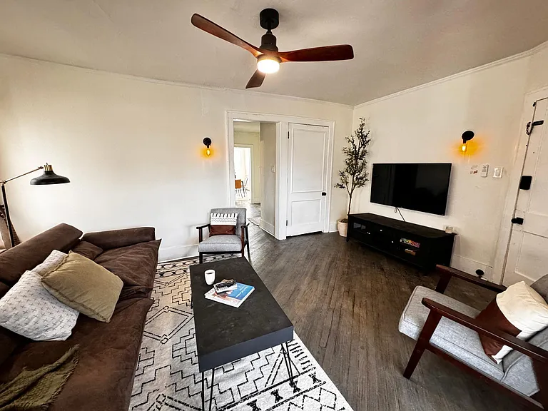 1008 Elmwood Ave — Photo 21
