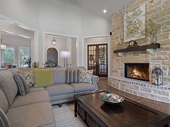 5th image of 4488 Lake Breeze Dr