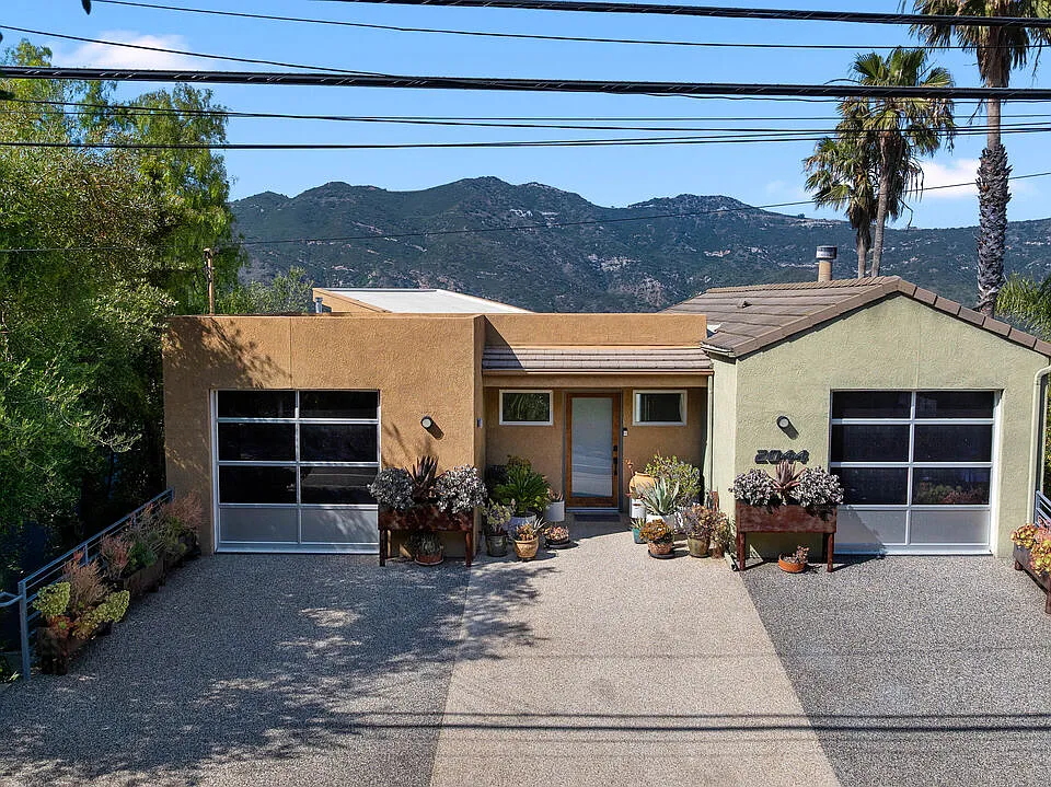 2044 Corral Canyon Rd