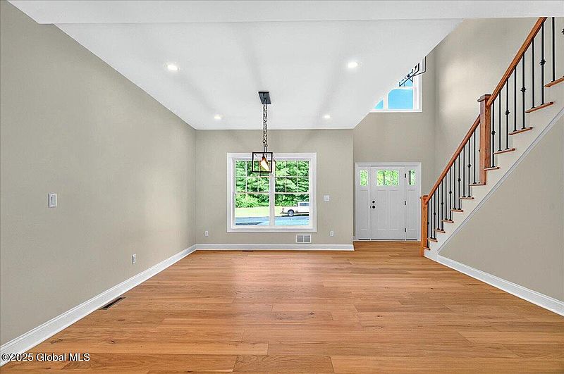 5th image of 64 Spice Mill Boulevard