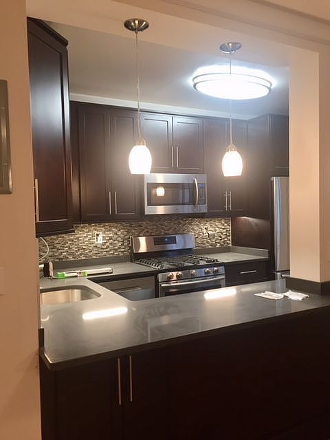 1st image of 72 Barrow St APT 2A