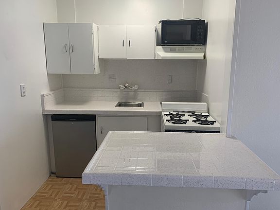 5th image of 5584 E Ocean Blvd APT A