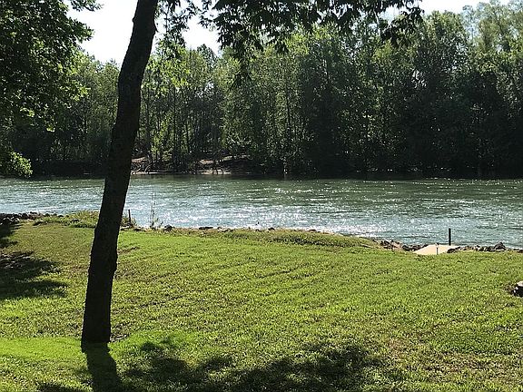 3rd image of 416 Paradise Acres #7