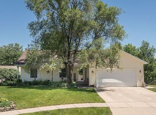 107 Crestview Dr, West Branch, IA 52358