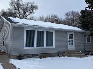 1005 1st Ave N, Jamestown, ND 58401