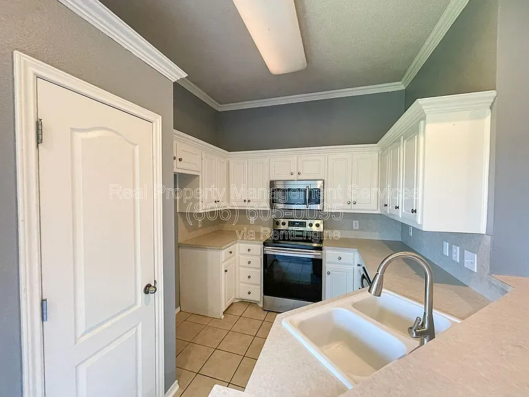 9708 Uvalde Ave — Photo 3