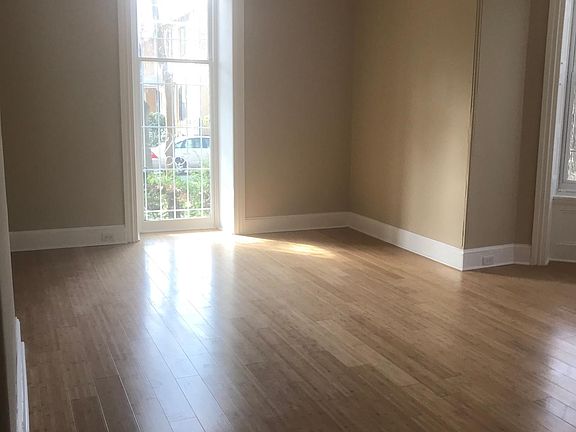 3rd image of 69 E Logan St #1BACK