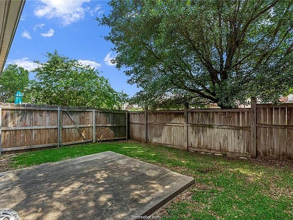 4th image of 4308 Whispering Creek Ct