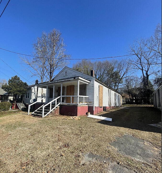 1st image of 207 Cadillac Street
