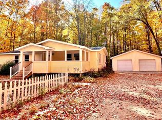 36 Plum Valley Rd NE, Mancelona, MI 49659