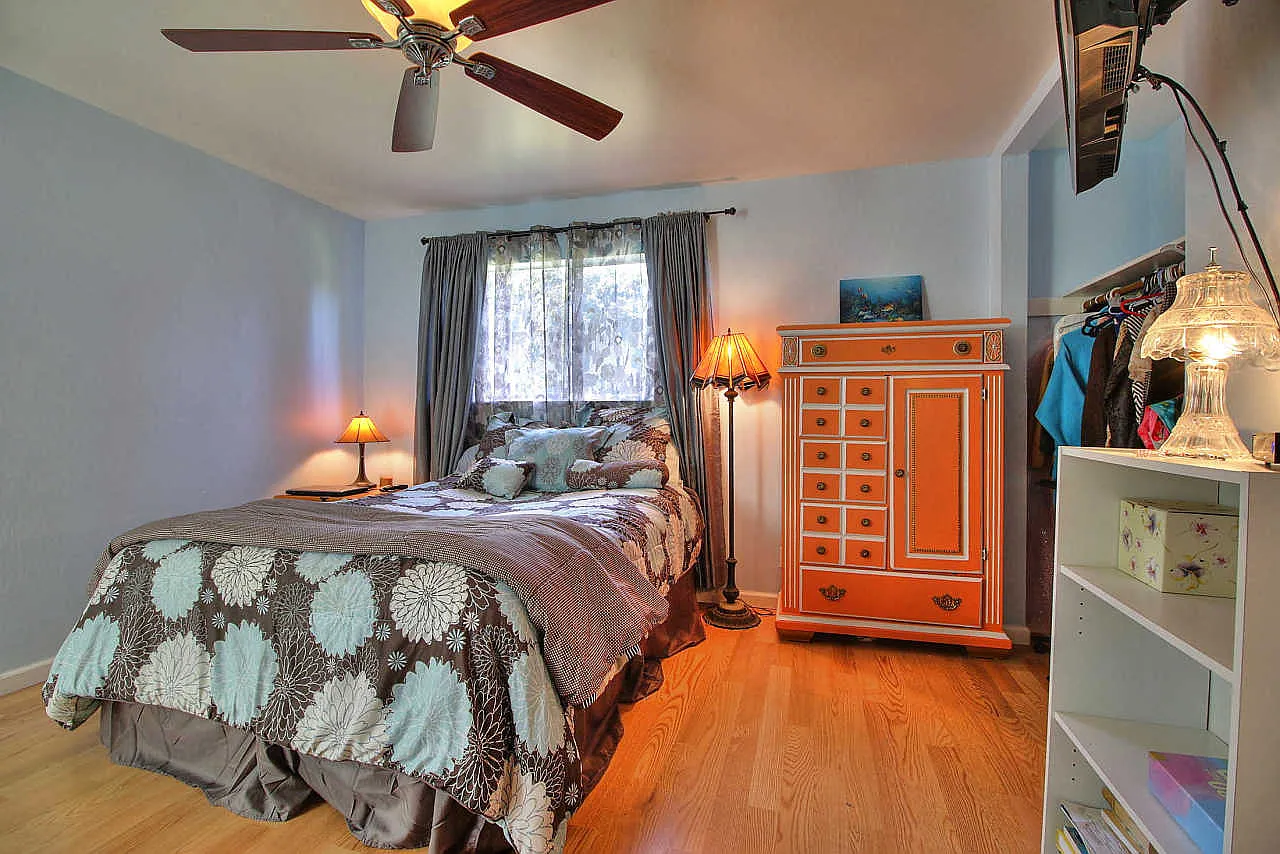 673 Hobie Ln photo 1