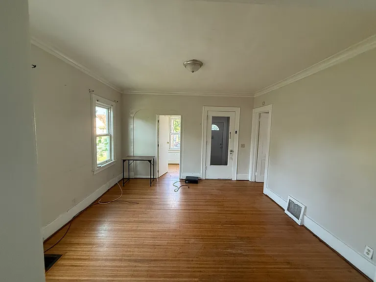 1624 N Goodman St #1 — Photo 5