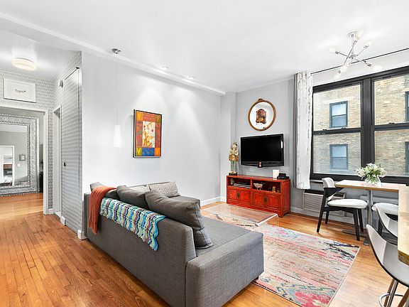 3rd image of 250 W 103rd St APT 10F