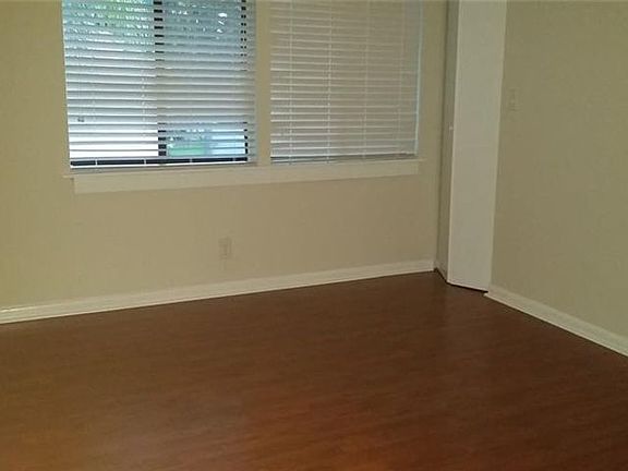 2nd image of 192 Wimbledon Lake Dr #192