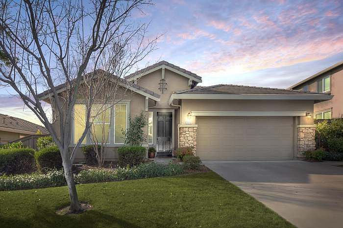 1st image of 2250 Muratura Way