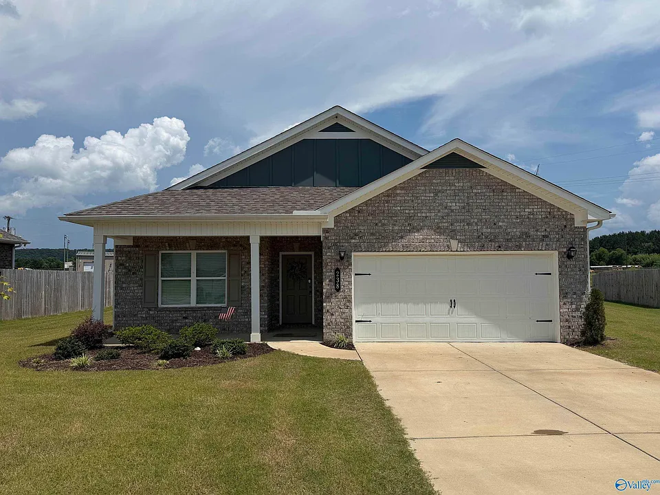 238 School House Dr