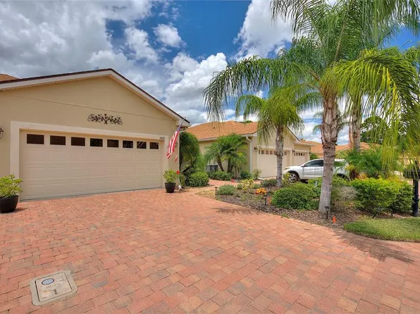 1669 Vienna Square Dr, Winter Haven, FL 33884