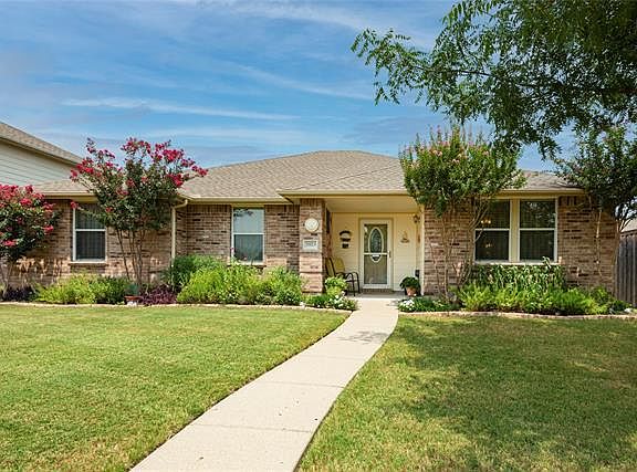 4th image of 2923 Sheridan Ln