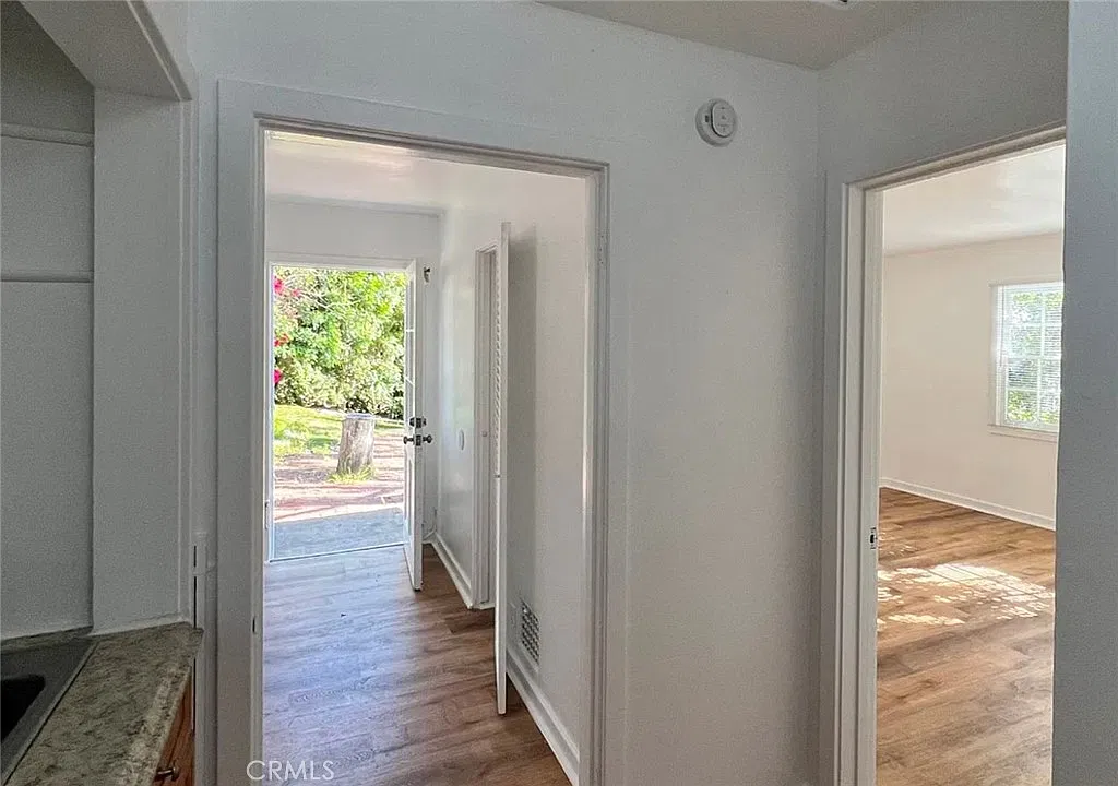 1 bed, 550 sqft, $2,600 — Photo 3