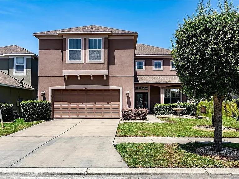 7326 Forest Mere Dr — Photo 1
