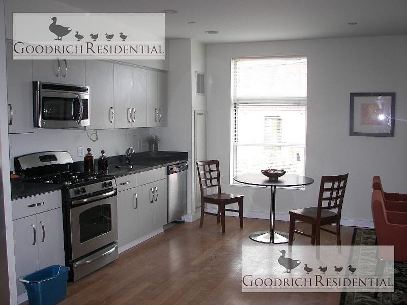 2nd image of 600 Albany St #5