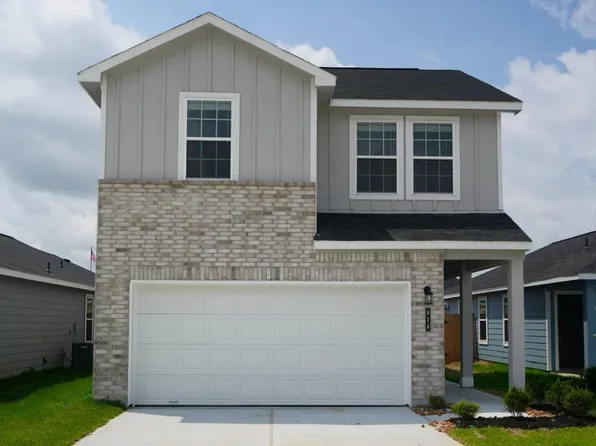 826 Stoney Point Ln, Dayton, TX 77535