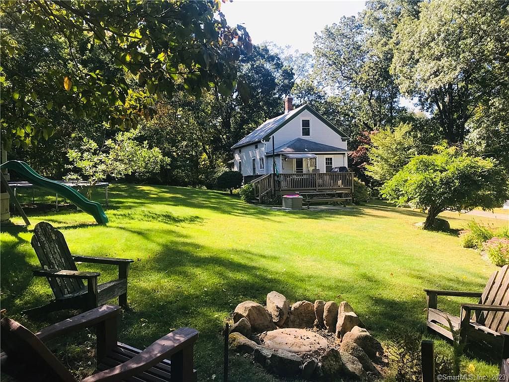 34 Chestnut Hill Rd, East Hampton, CT 06424 Zillow