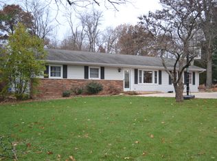 333 N 2nd St, Albion, IL 62806