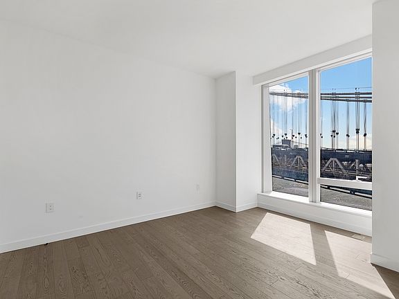 5th image of 252 South St #16C