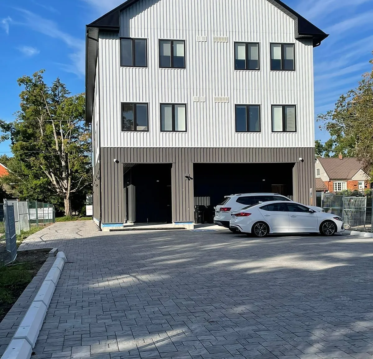 3 bed, $2,750 — Photo 2